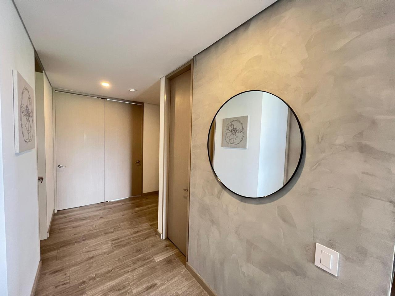 Apartamento en arriendo amoblado Poblado Hermoso LC