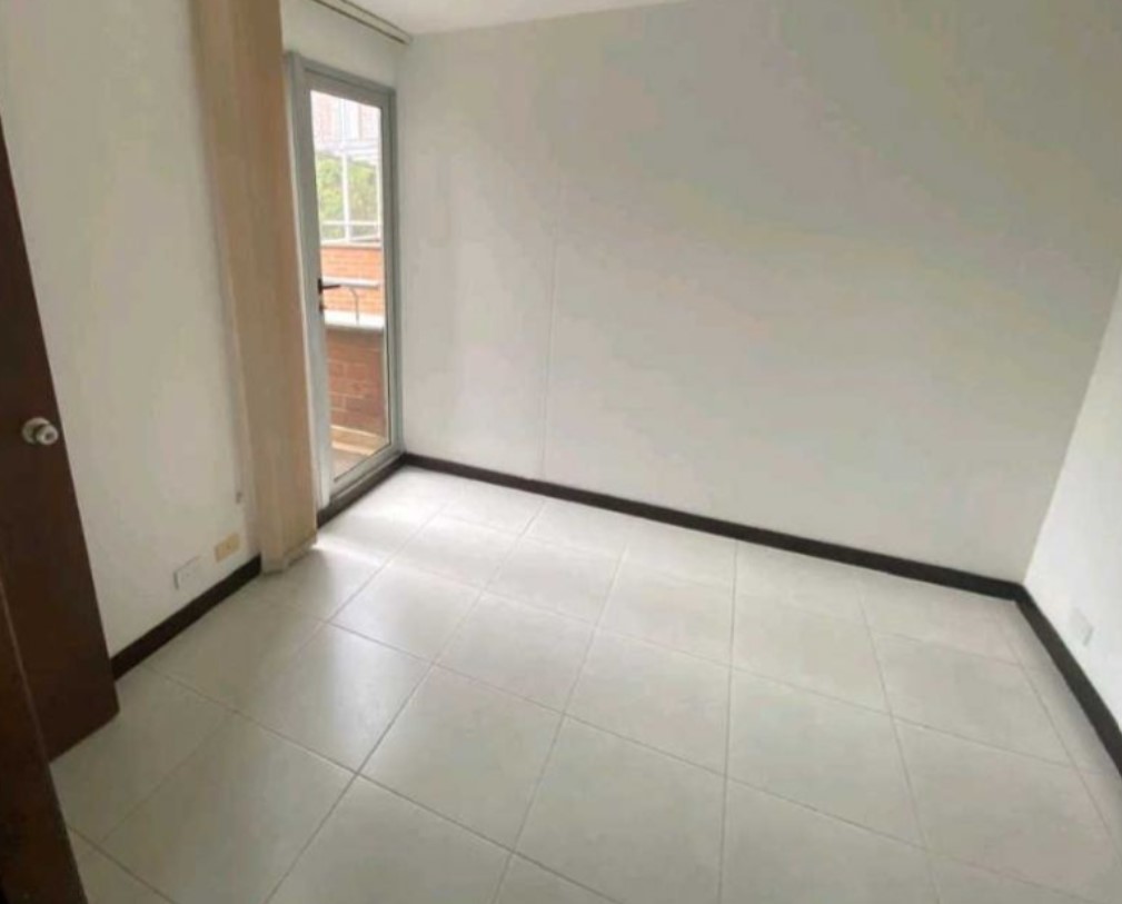 Apartamento en venta Loma de los Bernal