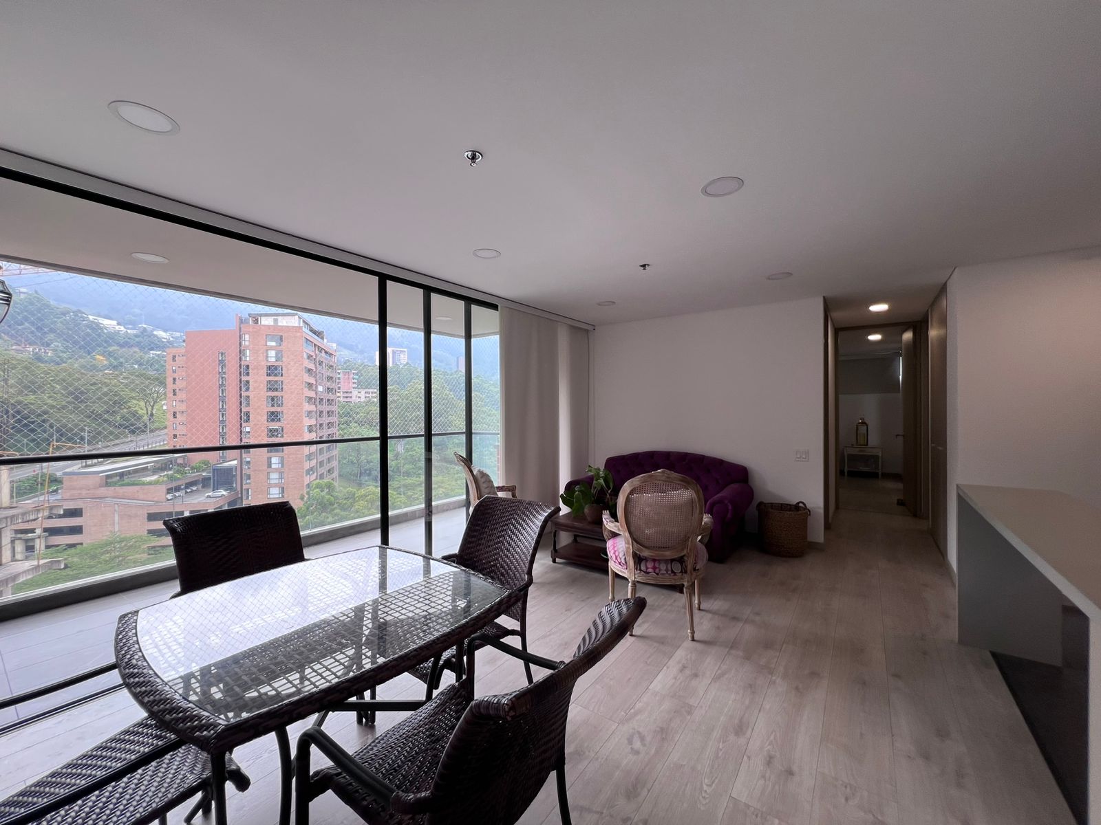 APARTAMENTO EN ARRIENDO AMOBLADO POBLADO PALMAS CERCA A P. MARIANITO