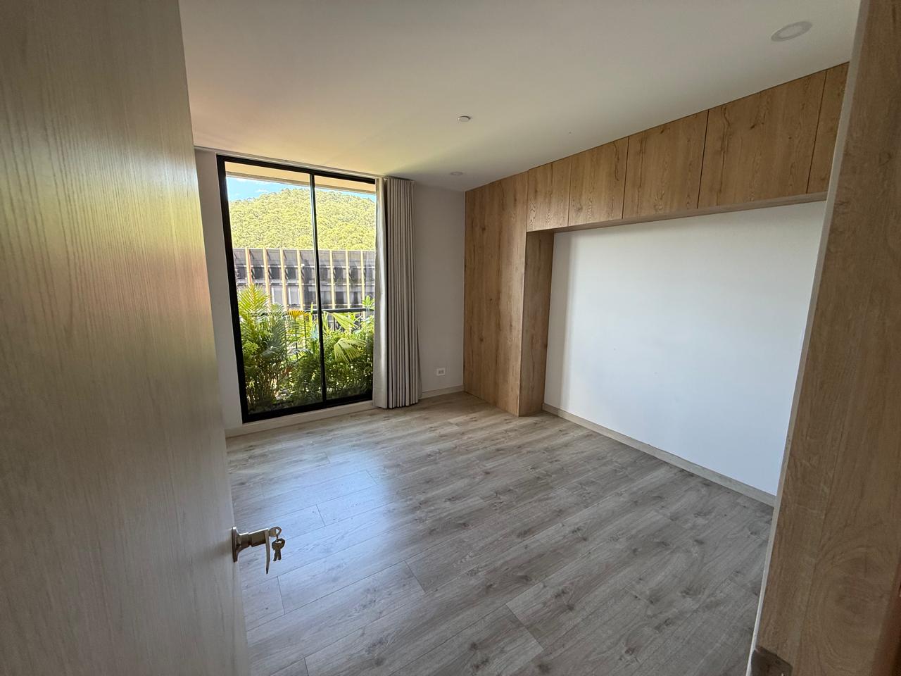 Apartamento en arriendo Poblado Palmas TC LC 24
