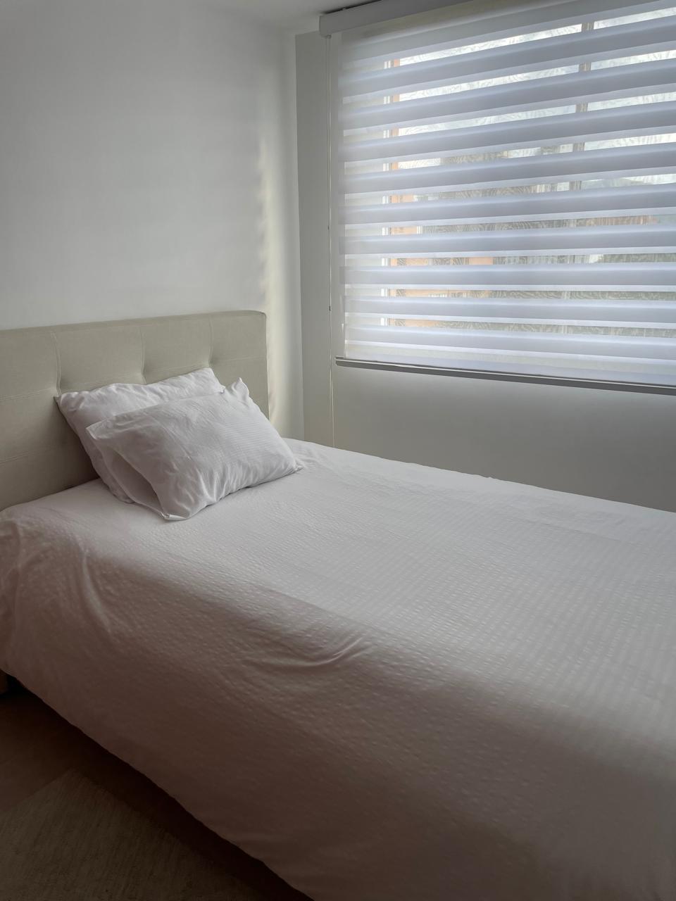 APARTAMENTO EN ARRIENDO AMOBLADO JUNTO A LA MILLA DE ORO LC
