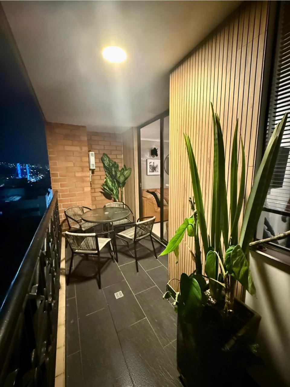 Apartamento en arriendo amoblado Poblado cerca a las Vegas LC