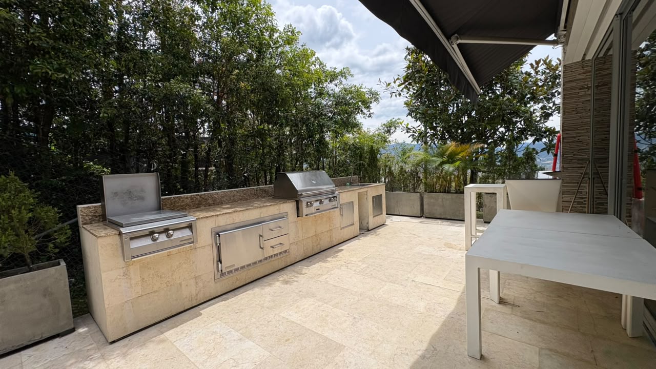 Casa en venta Loma del Chocho alto valor