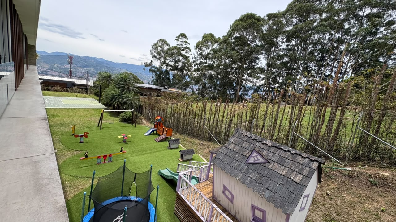 Casa en venta Loma del Chocho alto valor