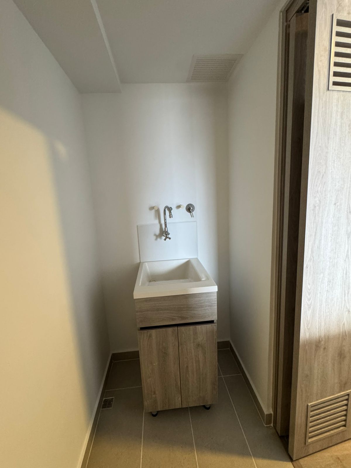 Apartamento en arriendo ciudad del río ARTC
