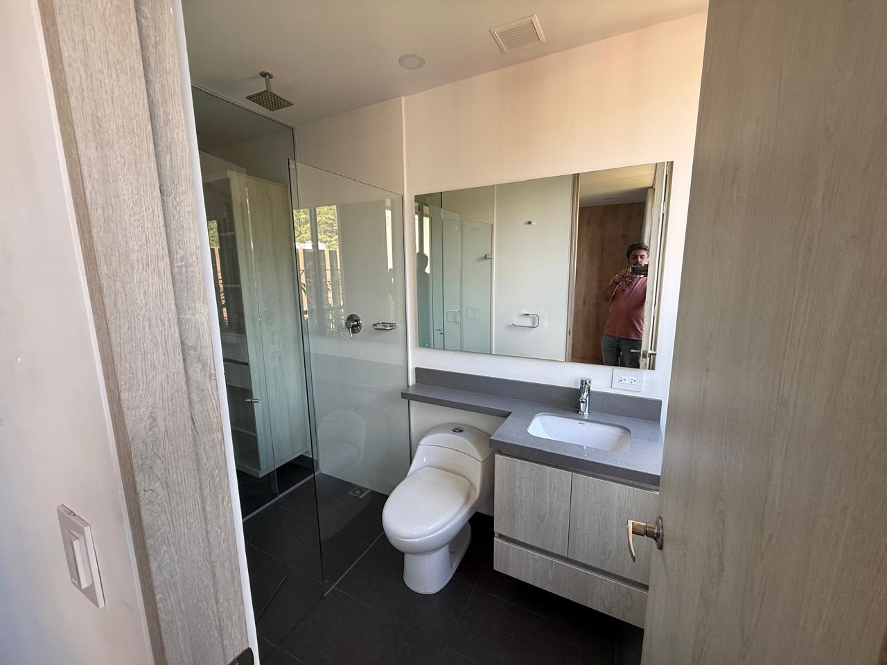 Apartamento en arriendo Poblado Palmas TC LC 24