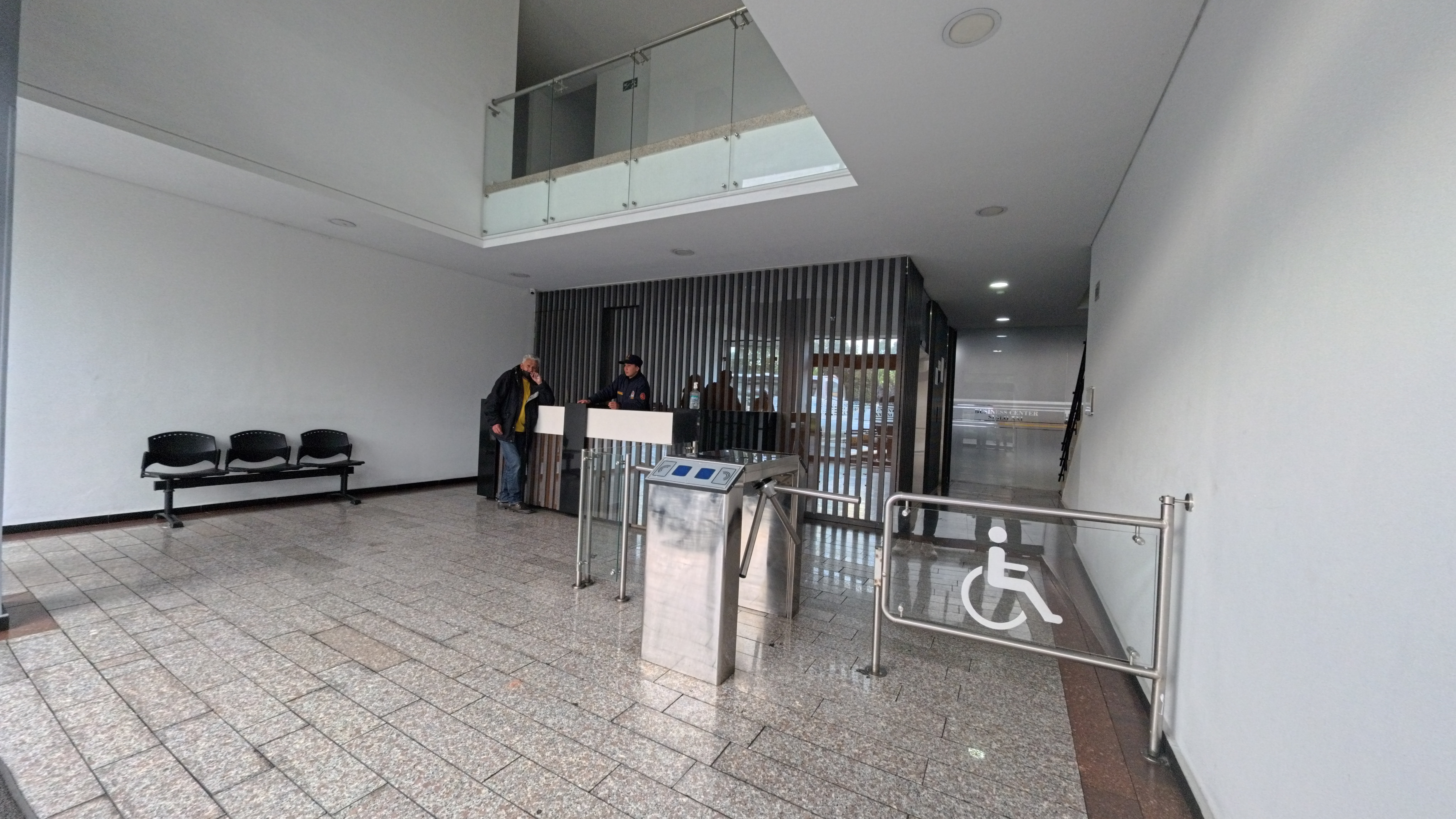 Consultorio Médico Premium en Arriendo - Medical Center, Bella Suiza