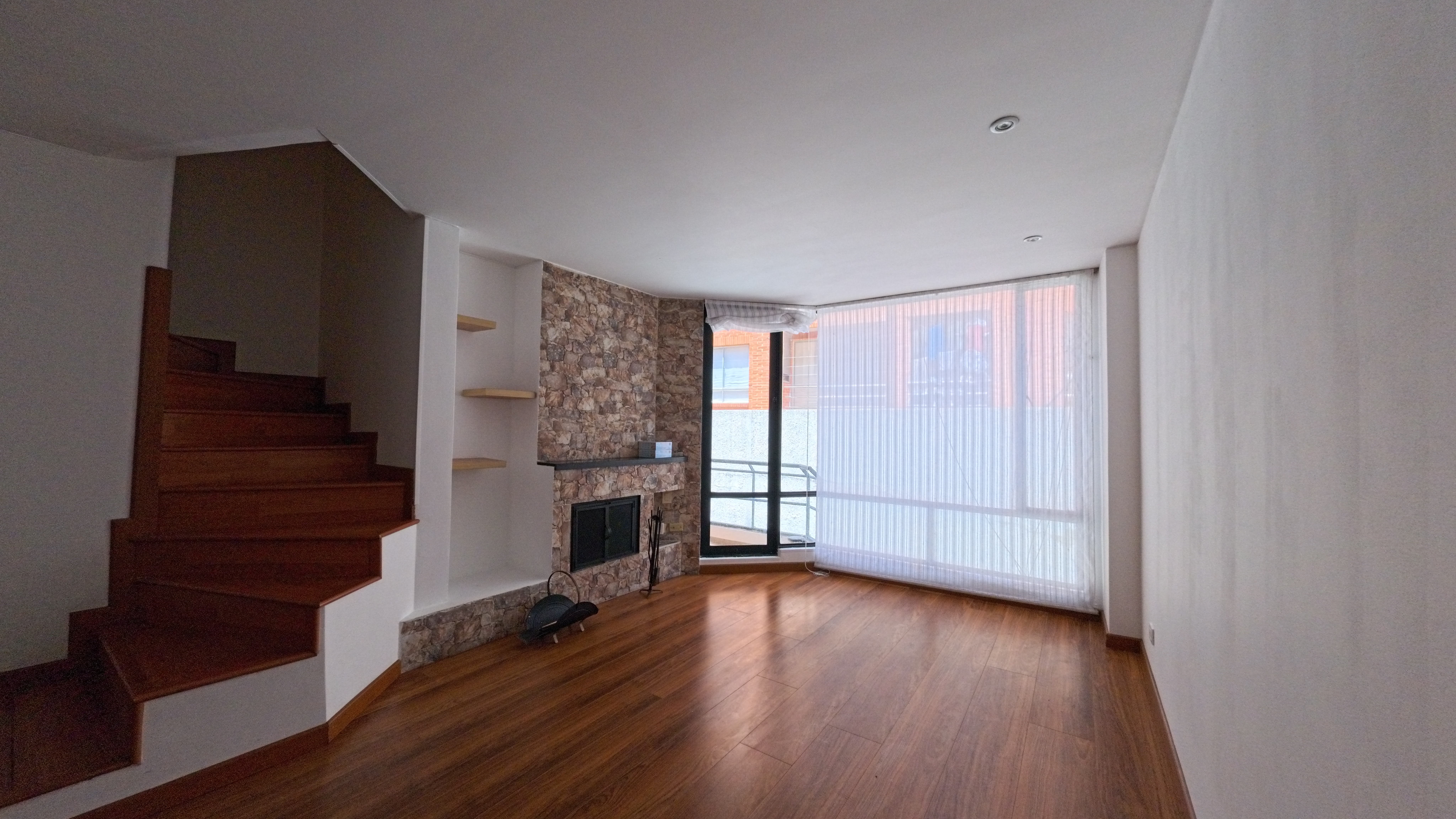 Arriendo Apartamento Duplex Bella Suiza 2 h + estudio