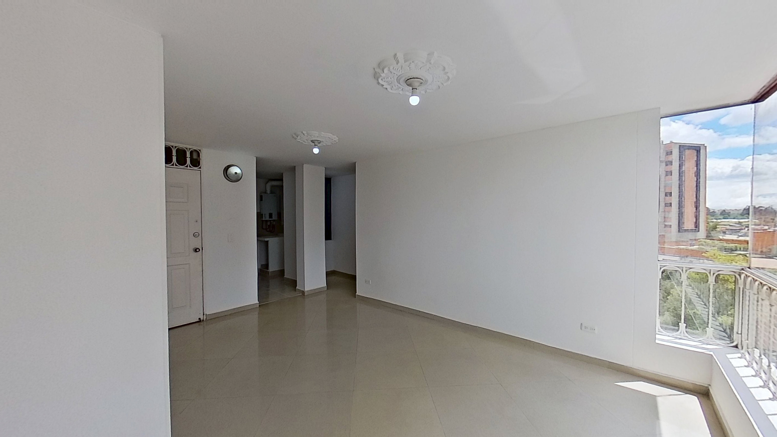 Apartamento en Hayuelos con 3 habitaciones y parquedetro  (H)
