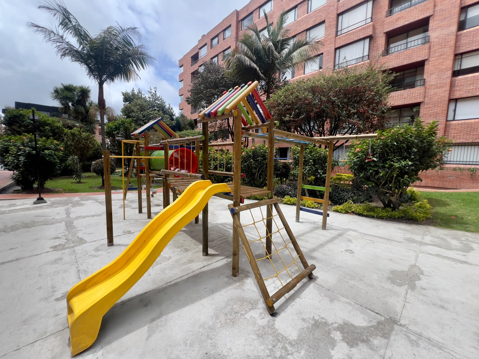 Venta Apto Cedritos 2h + Estudio Bosque Panorama