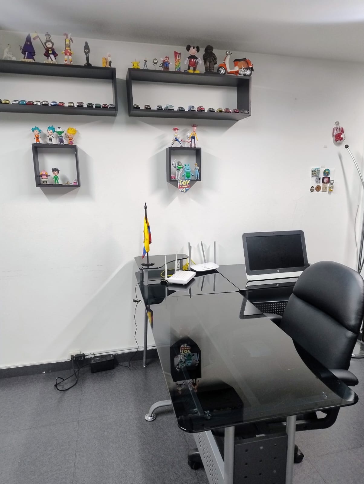 Venta Oficina 7 de Agosto, Centro Comercial las Rampas