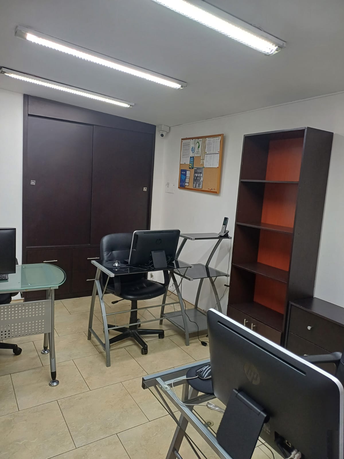 Venta Oficina 7 de Agosto, Centro Comercial las Rampas