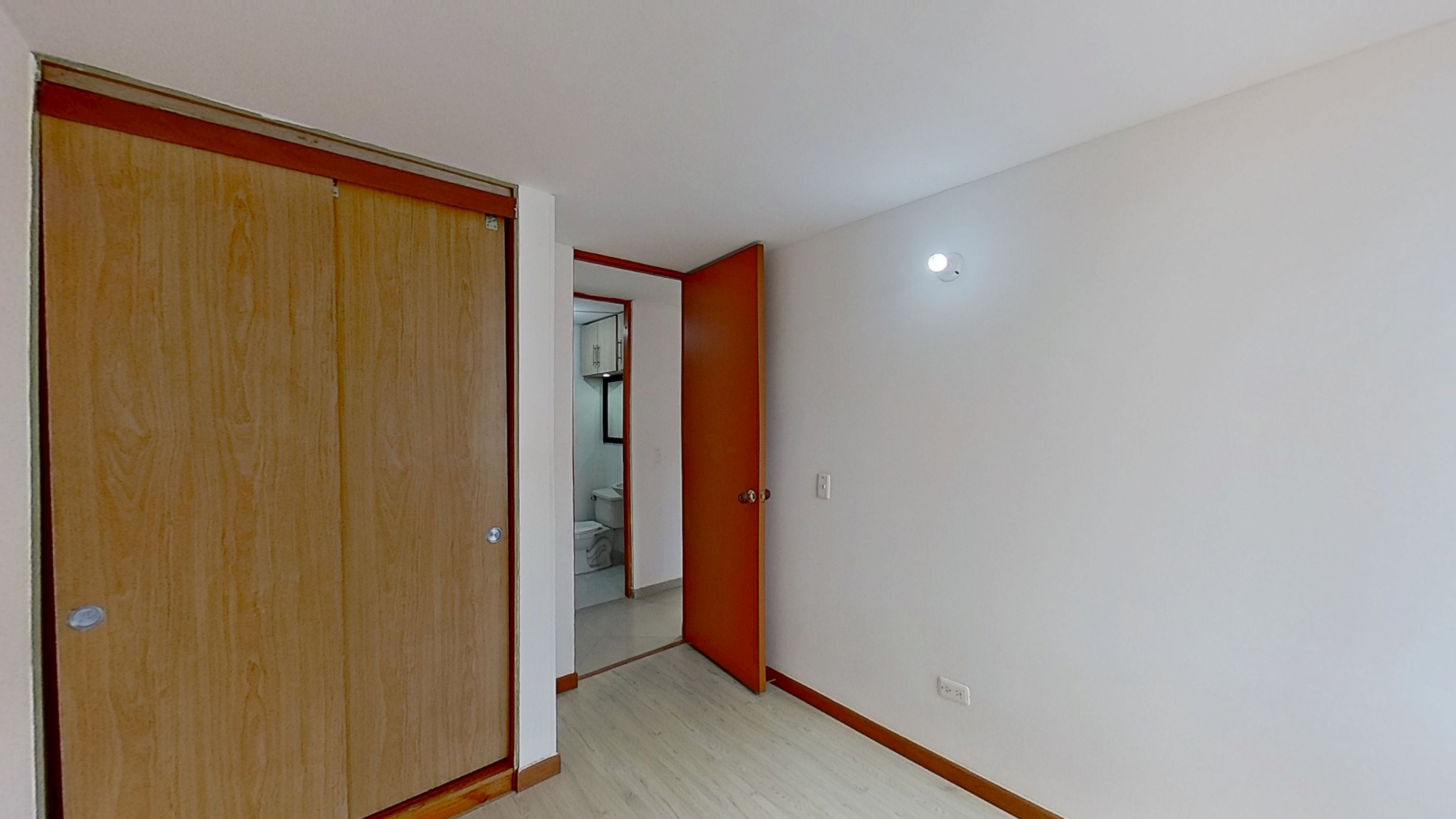 Apartamento en Hayuelos con 3 habitaciones y parquedetro  (H)