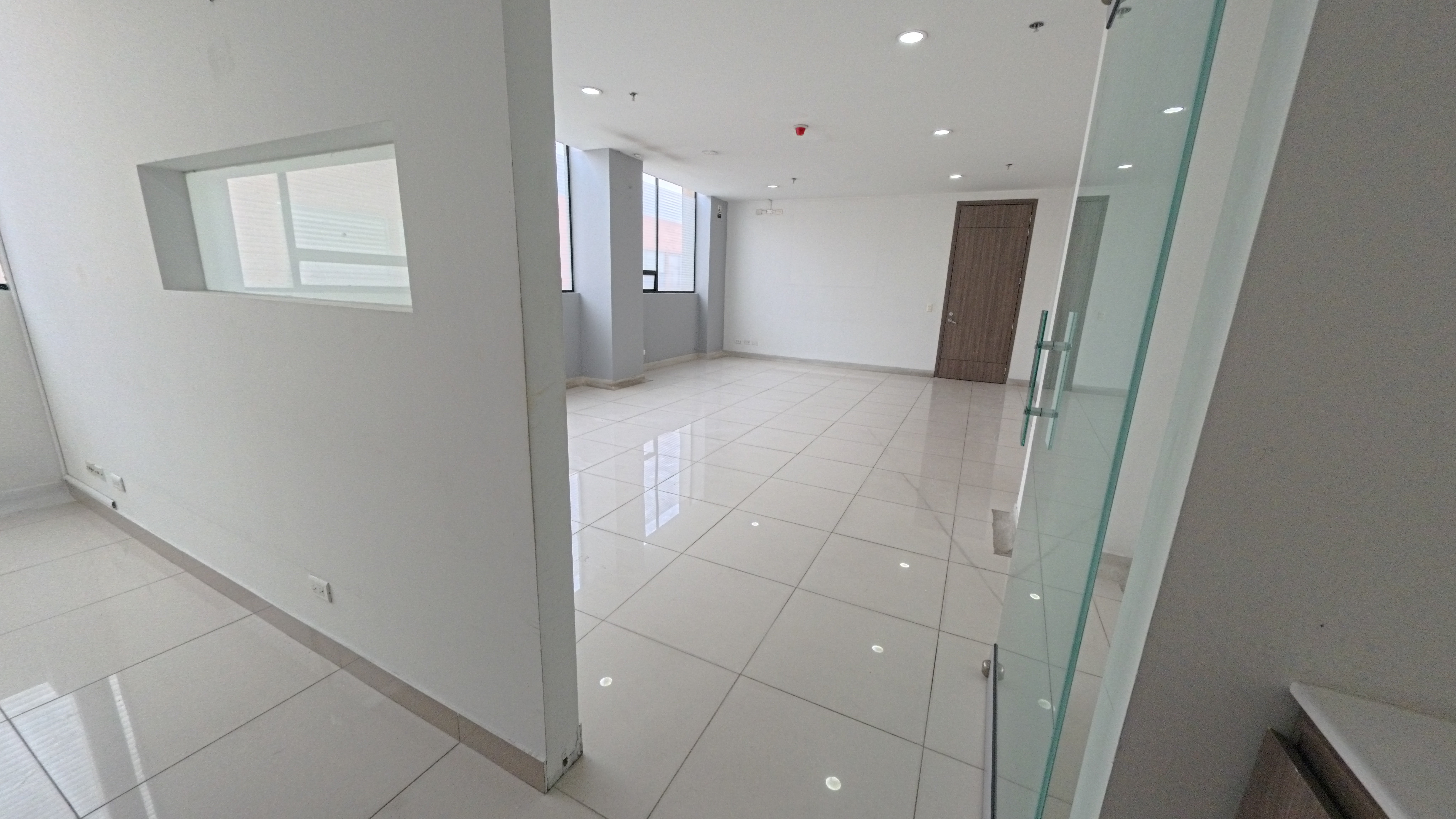 Consultorio Médico Premium en Arriendo - Medical Center, Bella Suiza