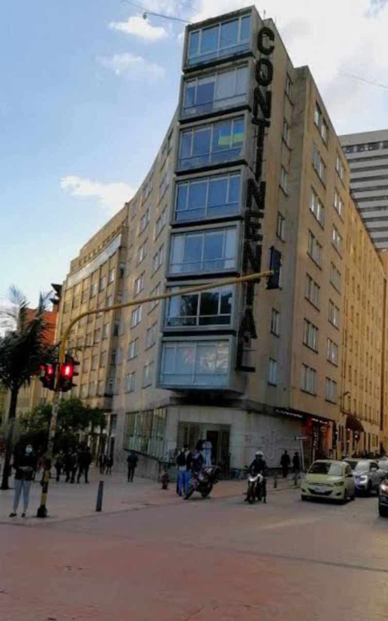 Local en  pasaje comercial