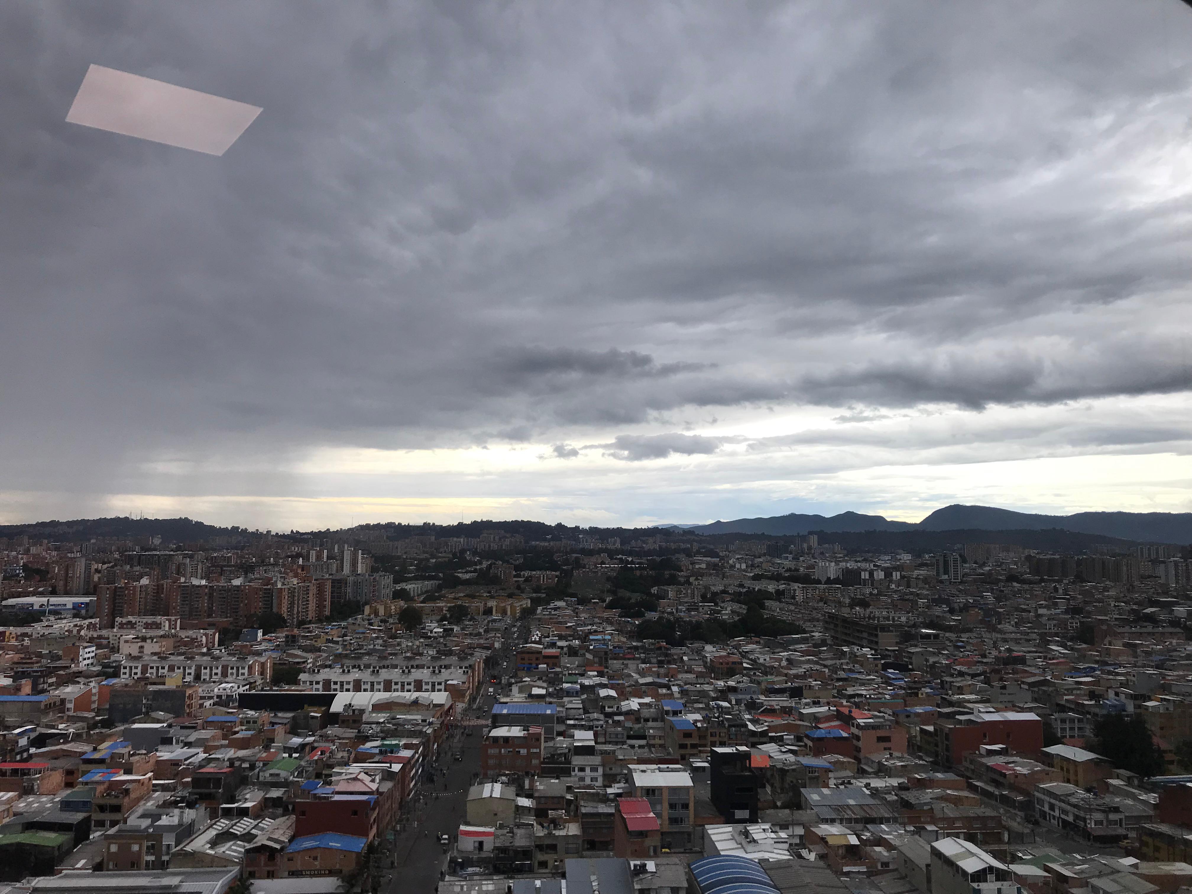 ARRIENDO Oficina en North Point | Torre Krystal 130 mts