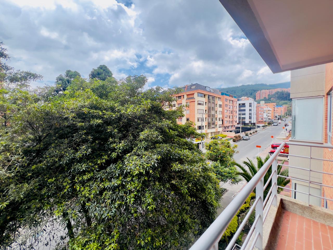 Venta Apto Belmira Exterior 3H + Estudio