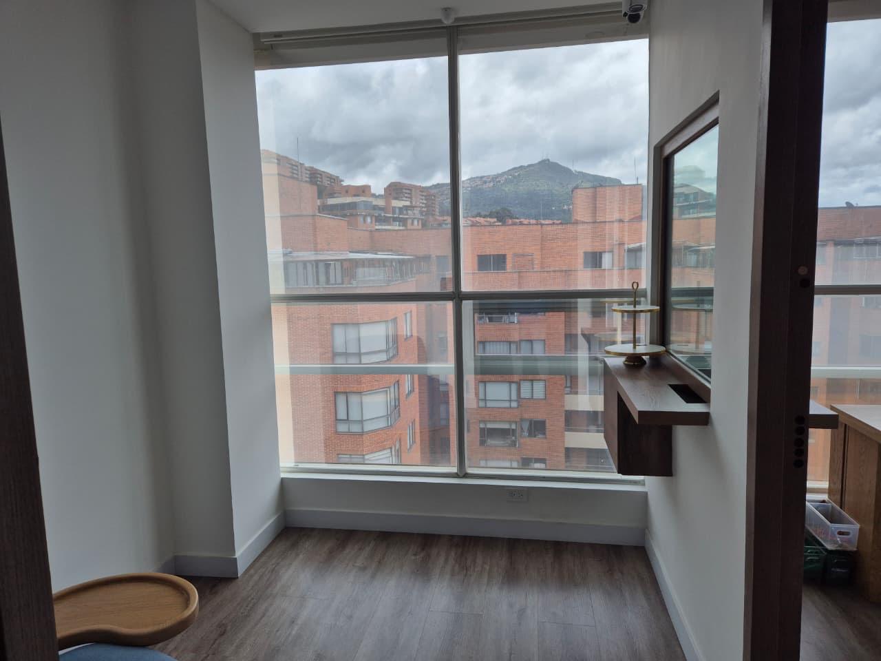 Venta Oficina en Bella Suiza en el Centro Empresarial 128