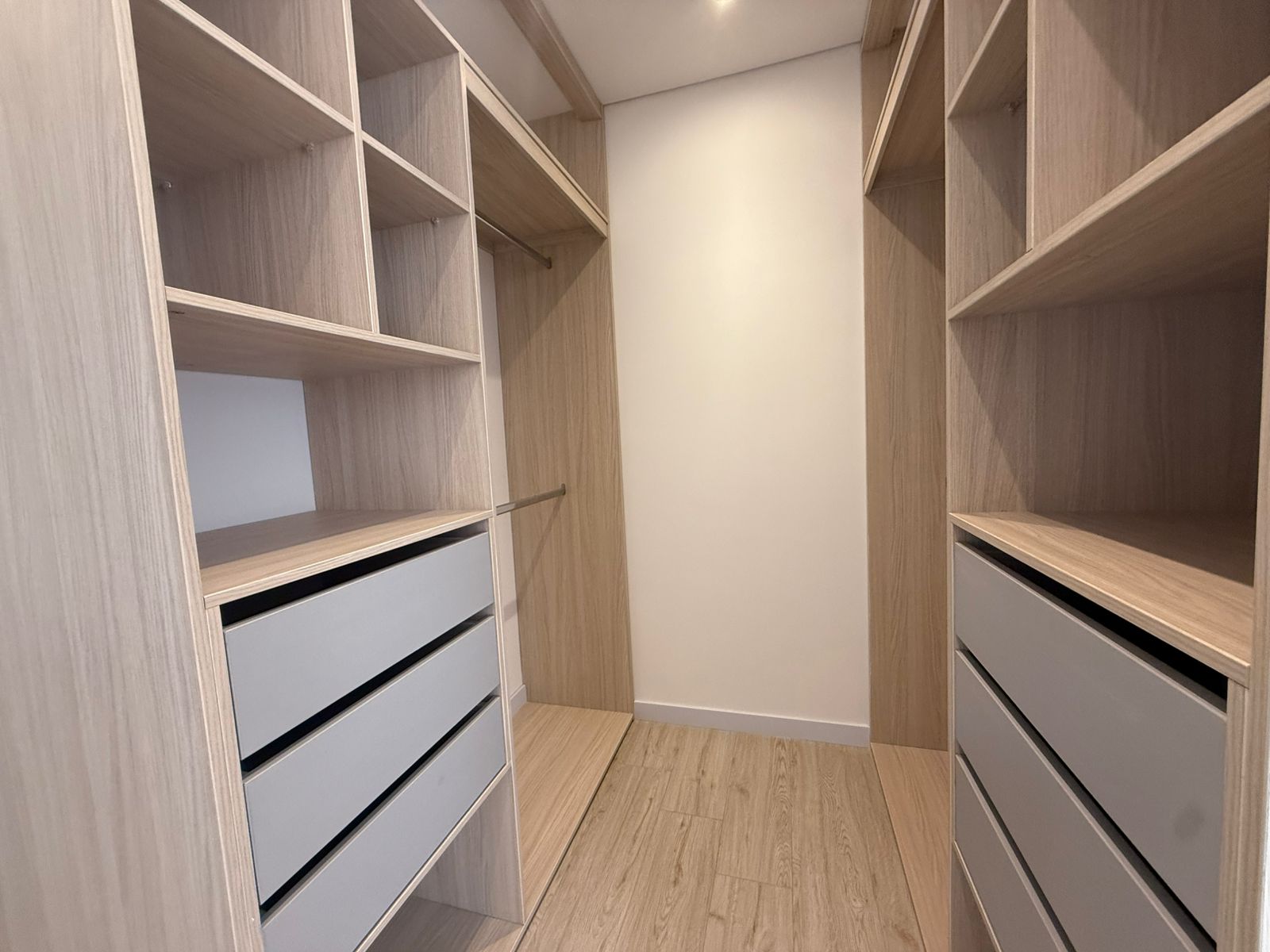 Venta Apto El Contador para Estrenar con acabados de lujo 80 mts 2