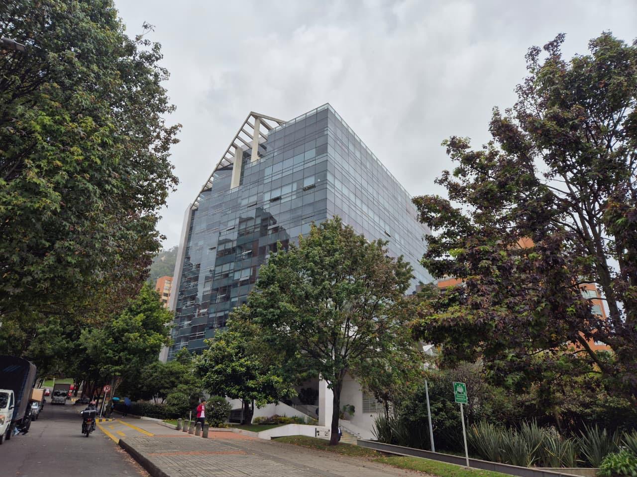 Venta Oficina en Bella Suiza en el Centro Empresarial 128