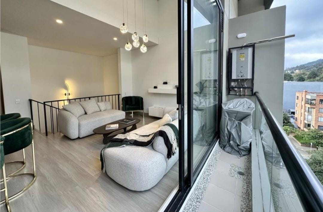 Vendo Apartamento Duplex en Bella Suiza