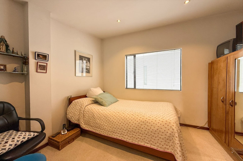 Venta Apto Exterior El contador 208 mts 3h + Estudio