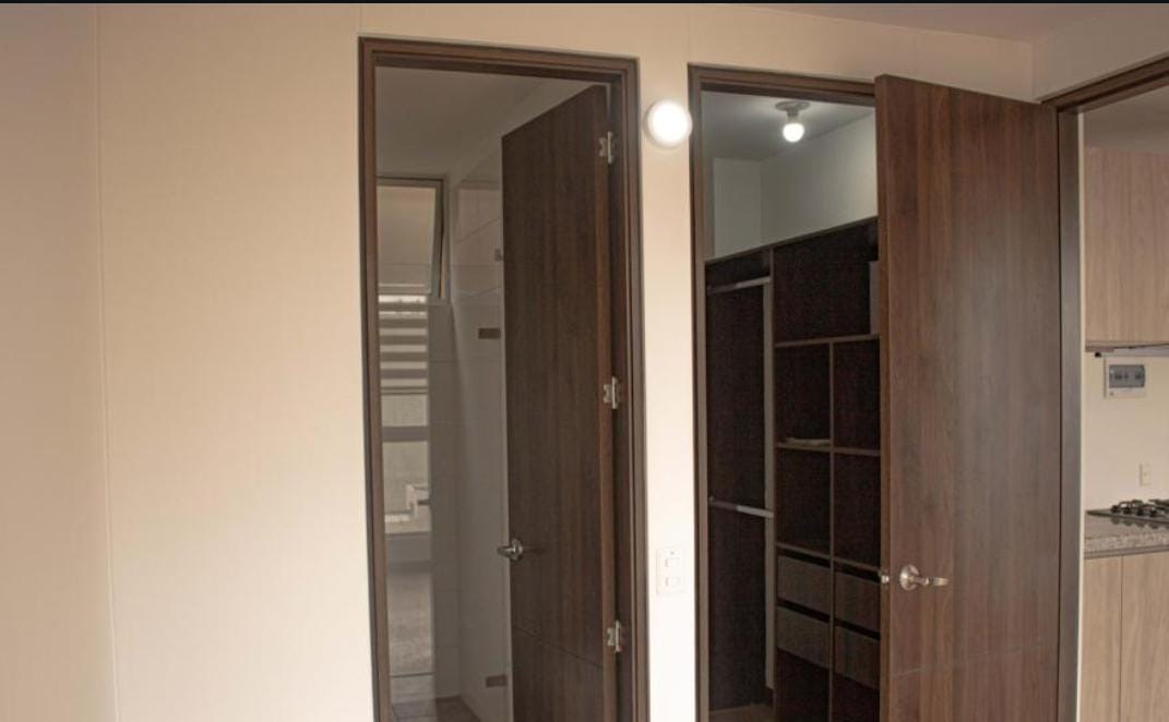 Venta Apartaestudio Hayuelos 31 mts2