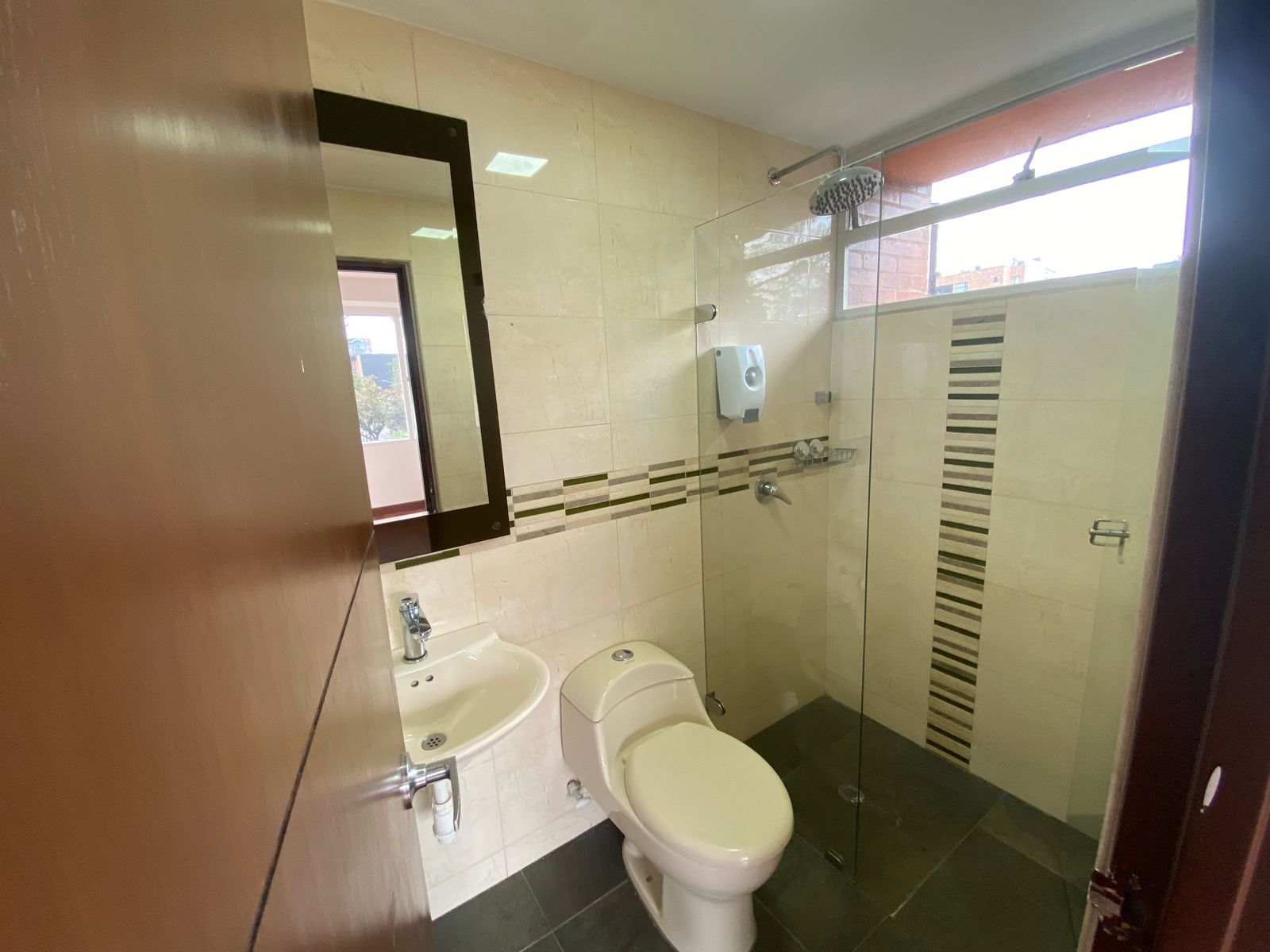 Venta Apto Cedritos 120 mts2