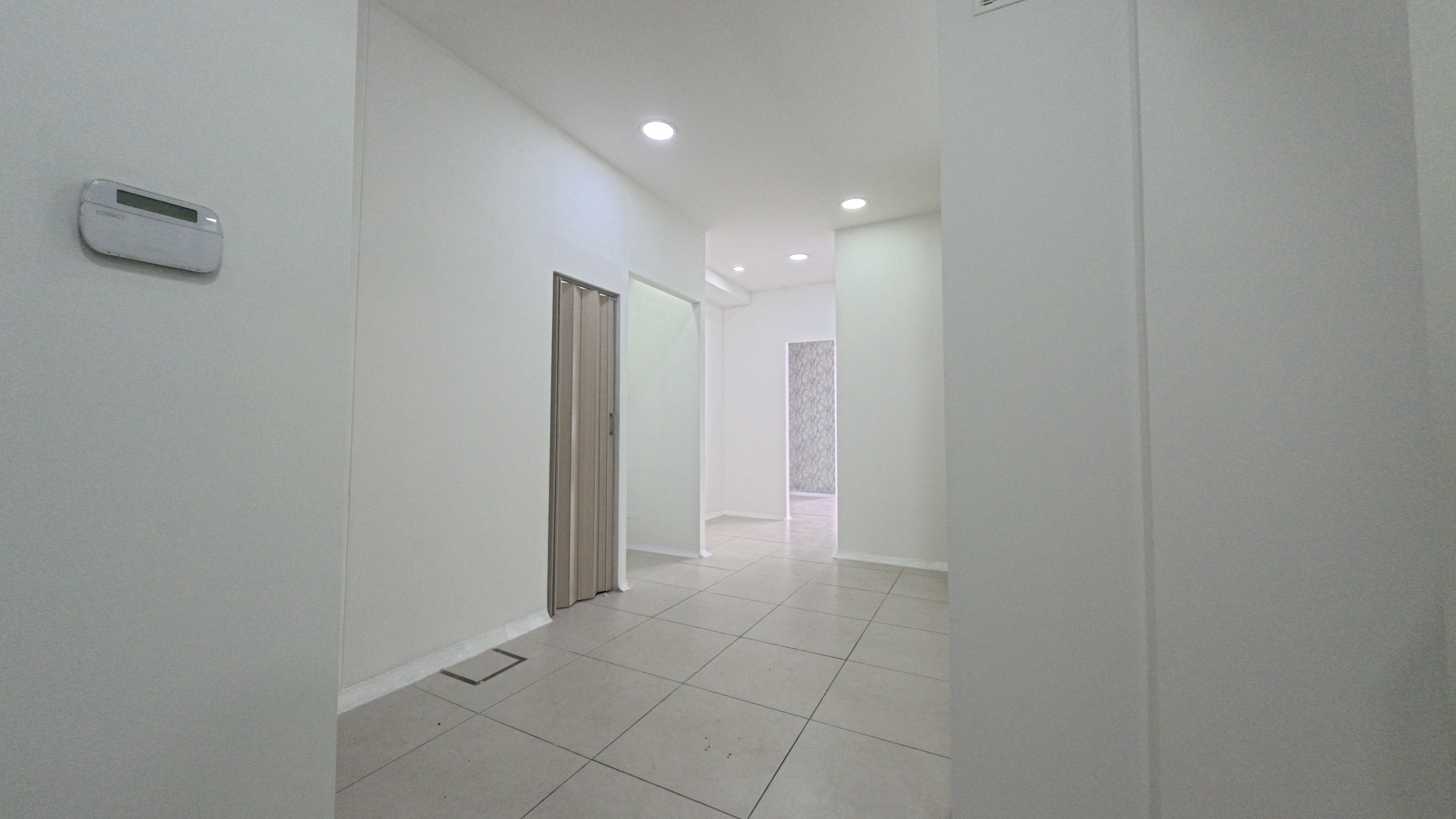 Arriendo Local / Oficina en Bella Suiza