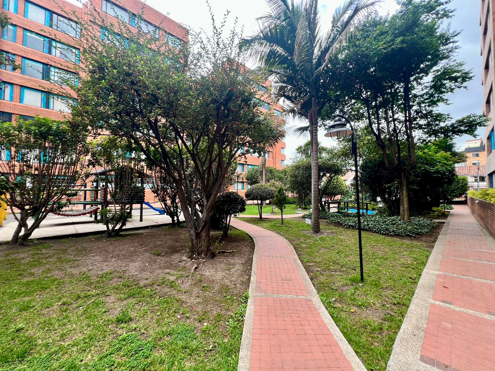 Venta Apto Cedritos – 3 habitaciones + estudio y vista verde 100 mts2