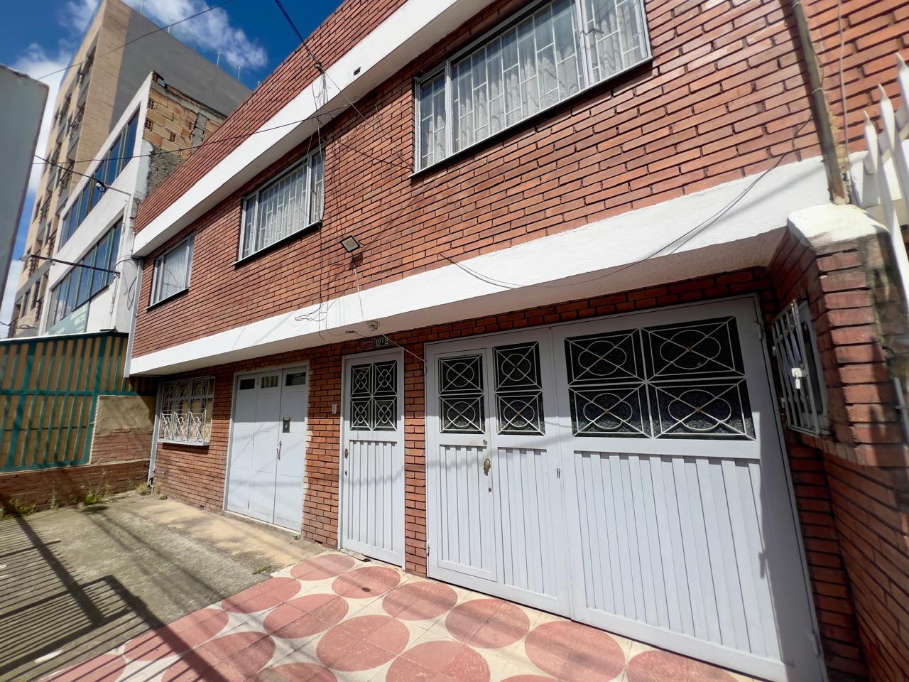 Venta Casa para vivir, invertir o desarrollar en Prado Veraniego