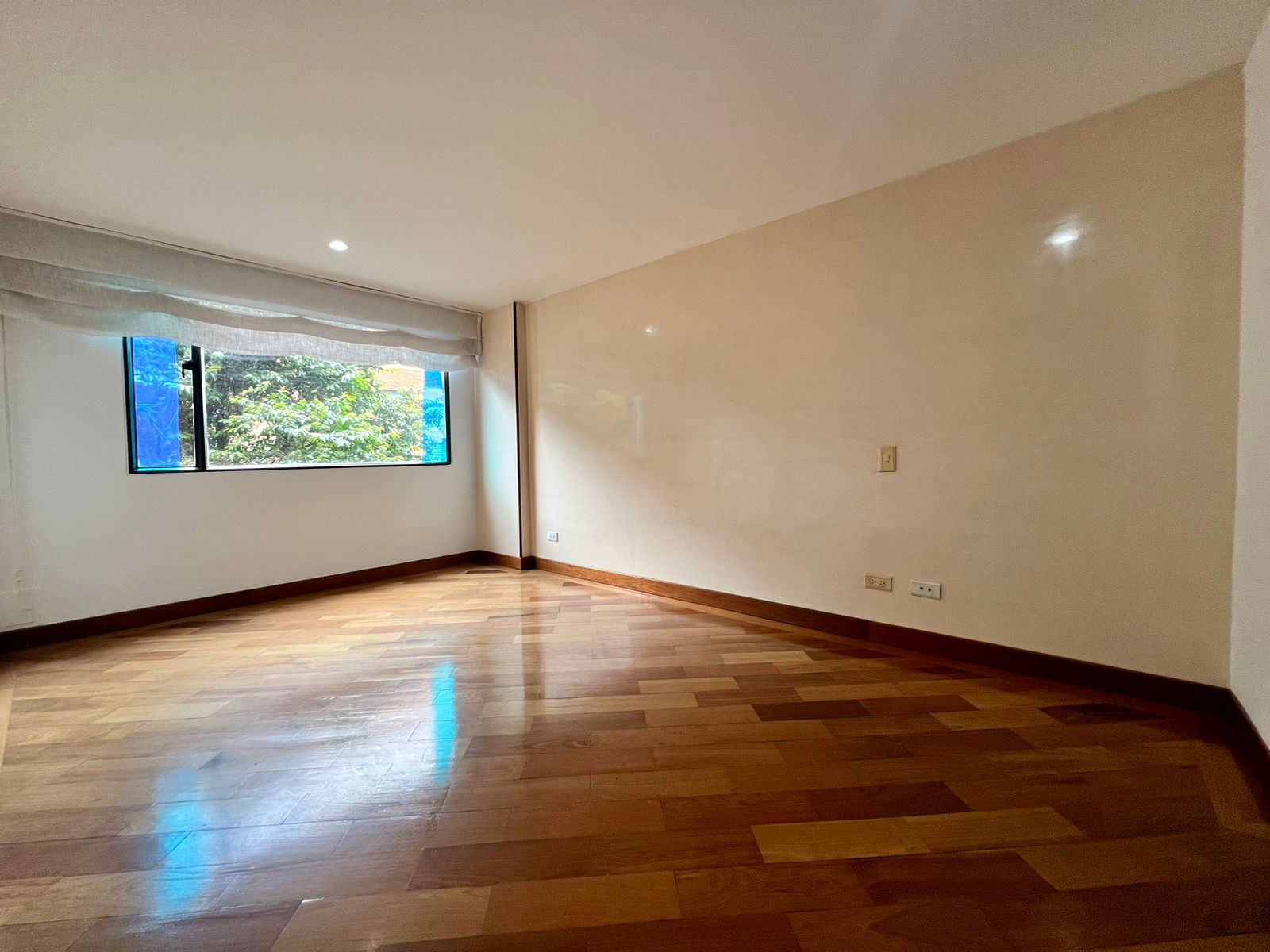 Venta Apto Cedritos – 3 habitaciones + estudio y vista verde 100 mts2