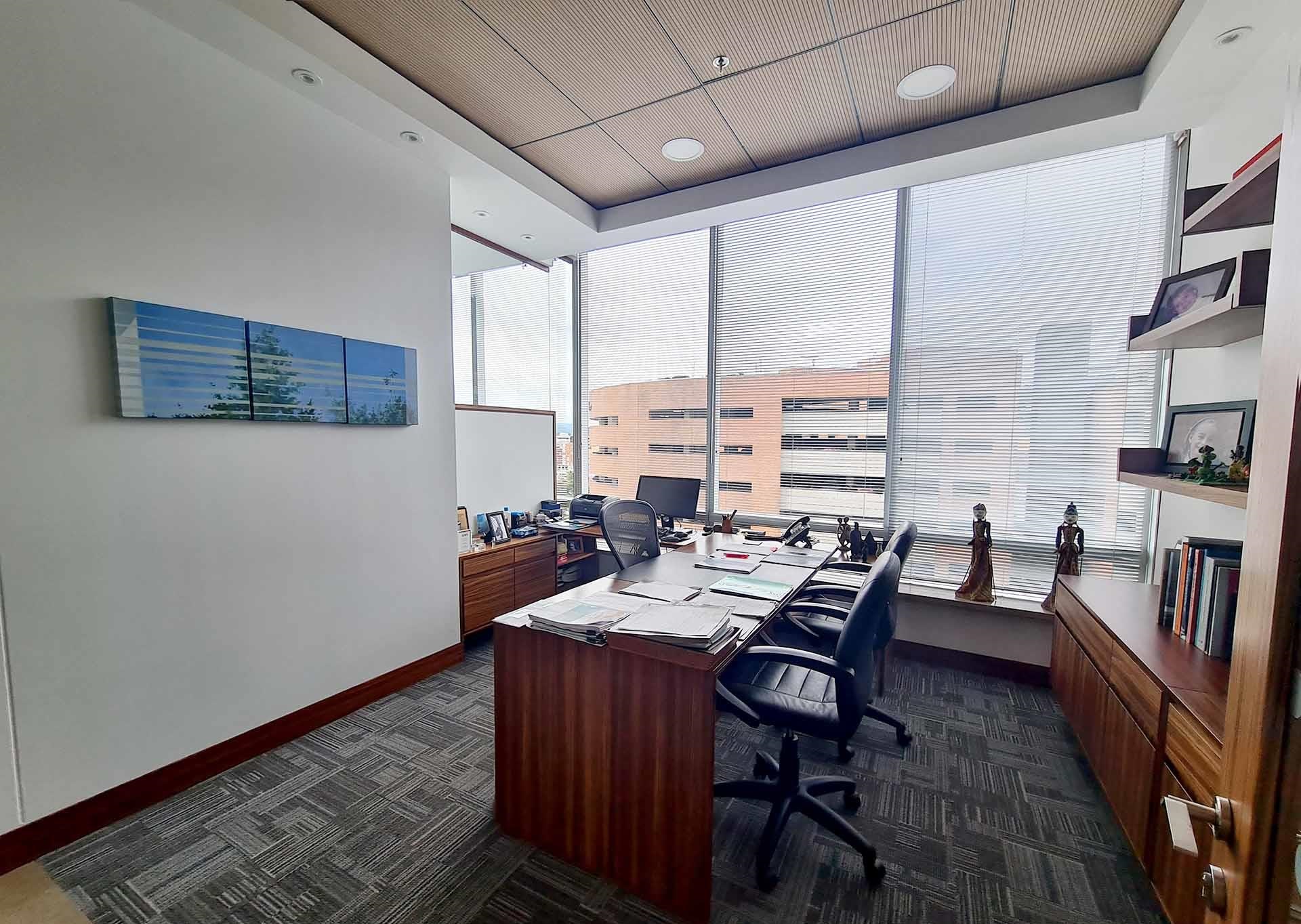 Oficina en venta - Bogotá Santa Barbara