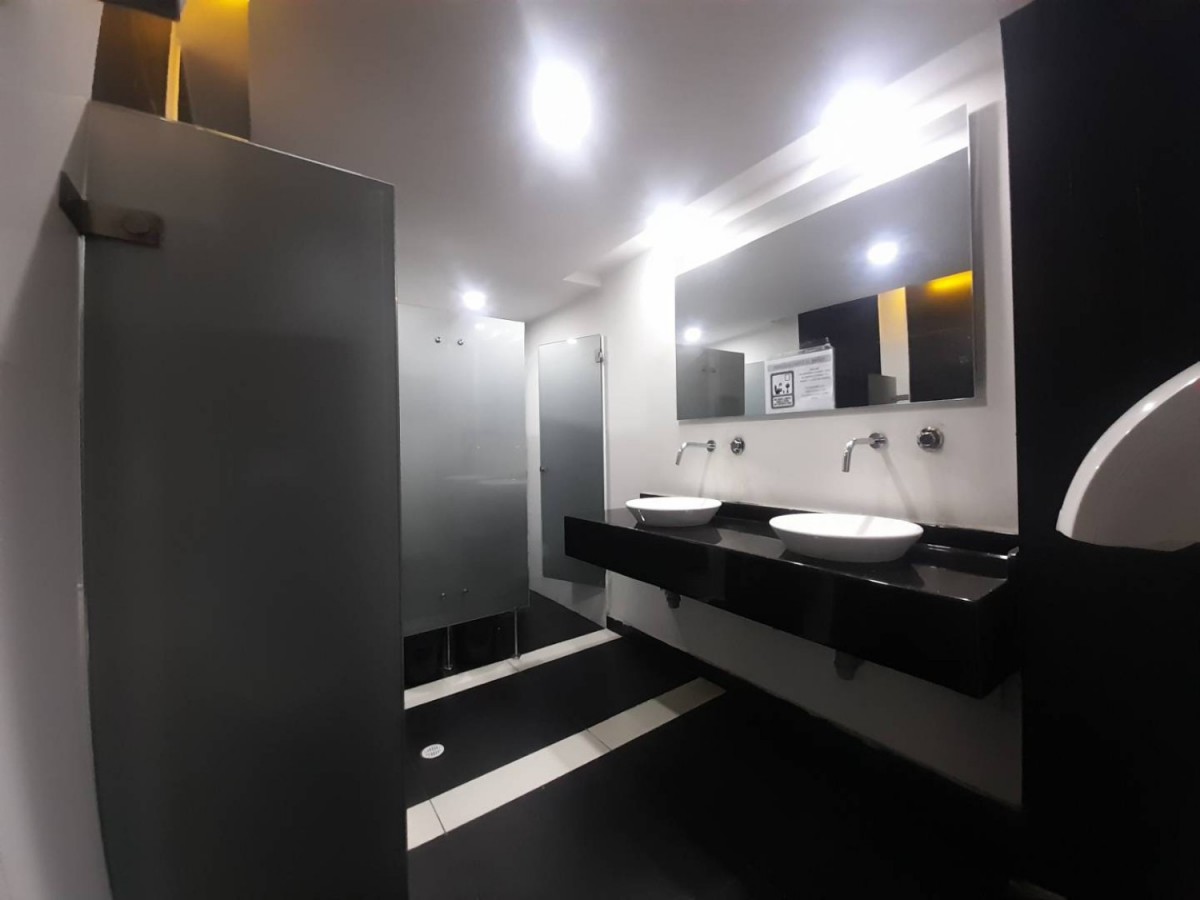 Oficina En Arriendo - Jorge Eliecer Gaitan, Bogota