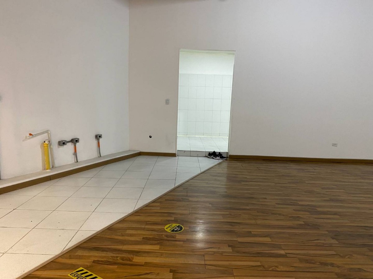 Local En Arriendo - La Castellana, Bogota