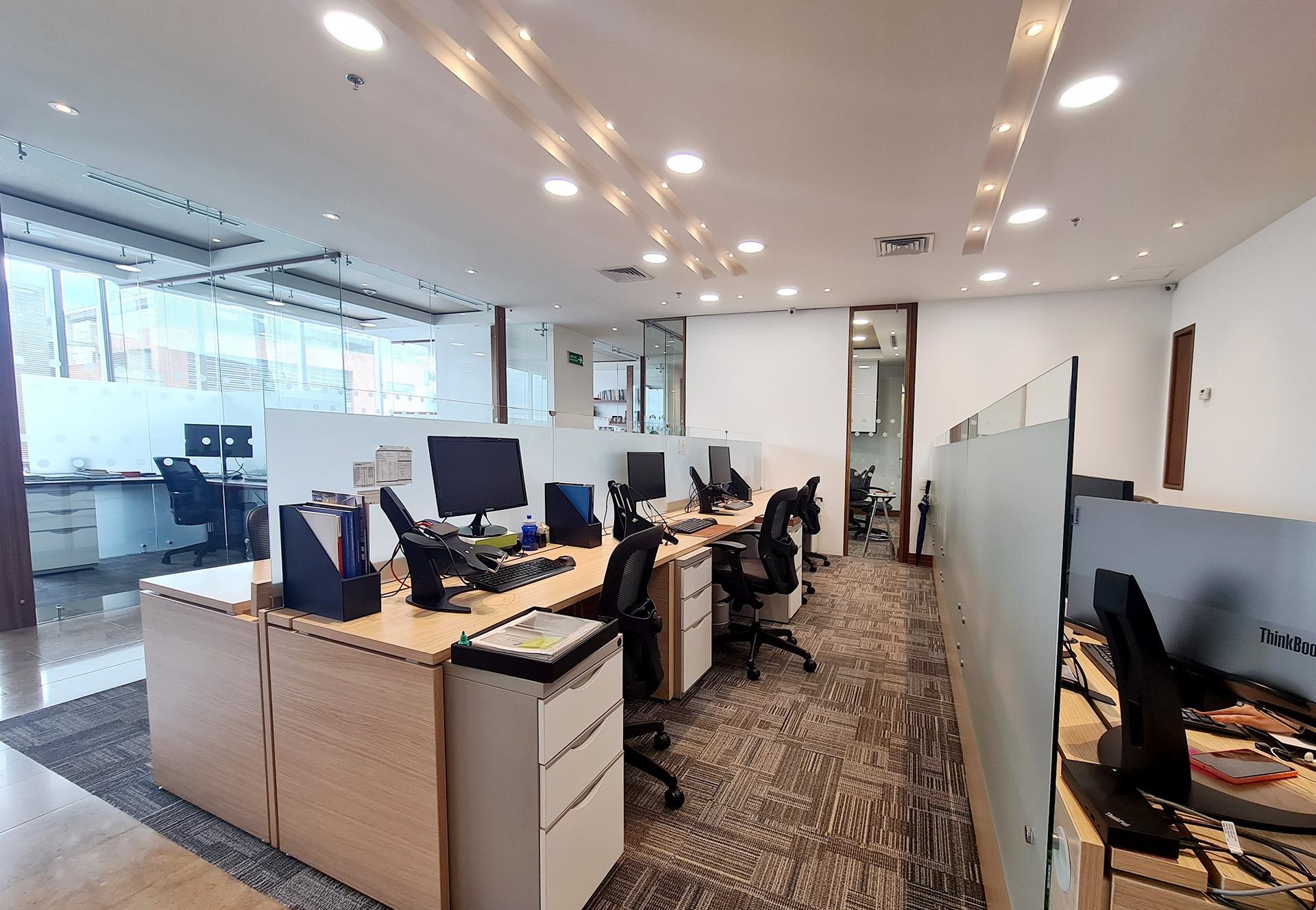 Oficina en venta - Bogotá Santa Barbara