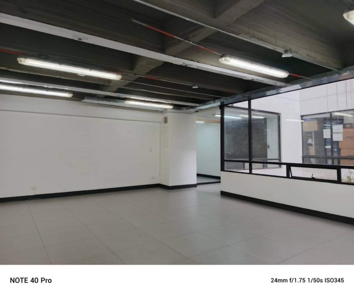 Oficina En Arriendo - Jorge Eliecer Gaitan, Bogota