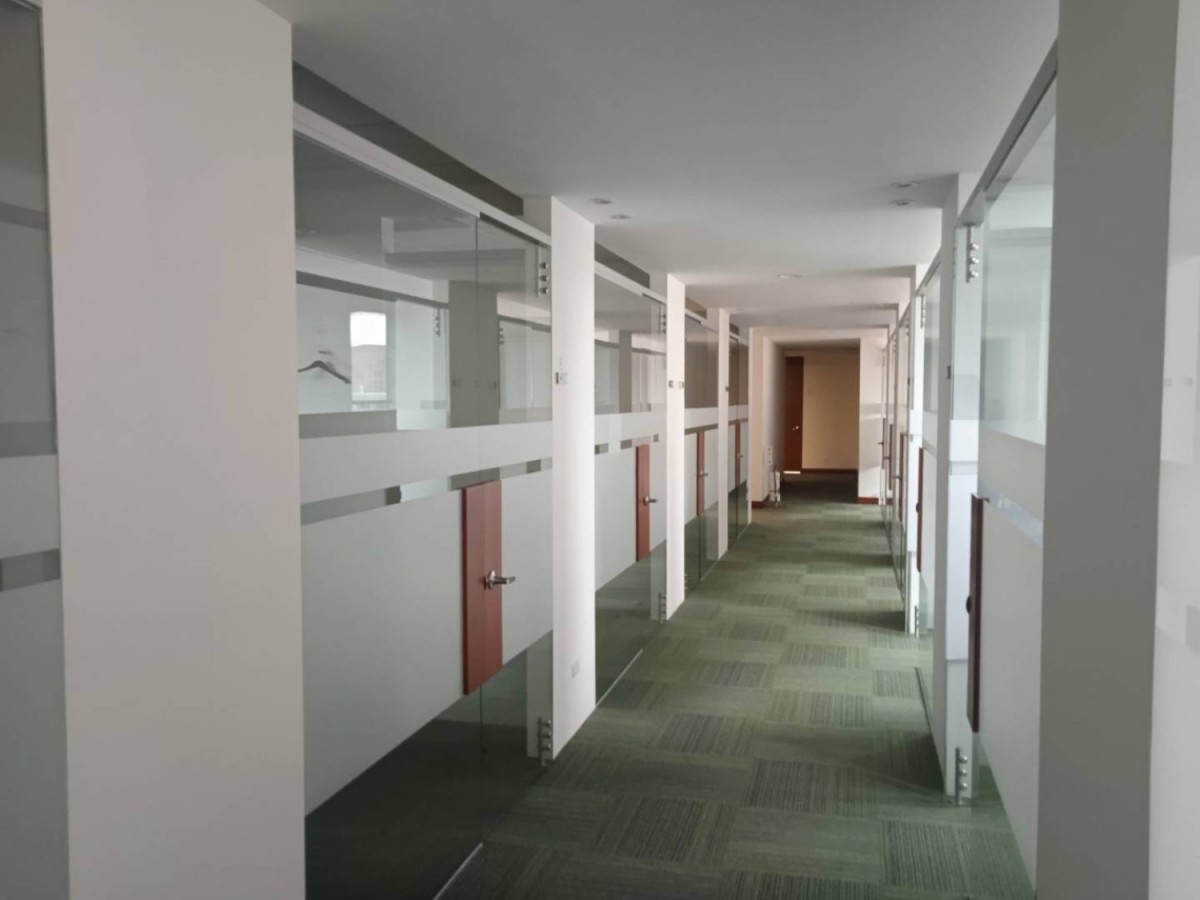 Oficina En Venta - Emaus, Bogota