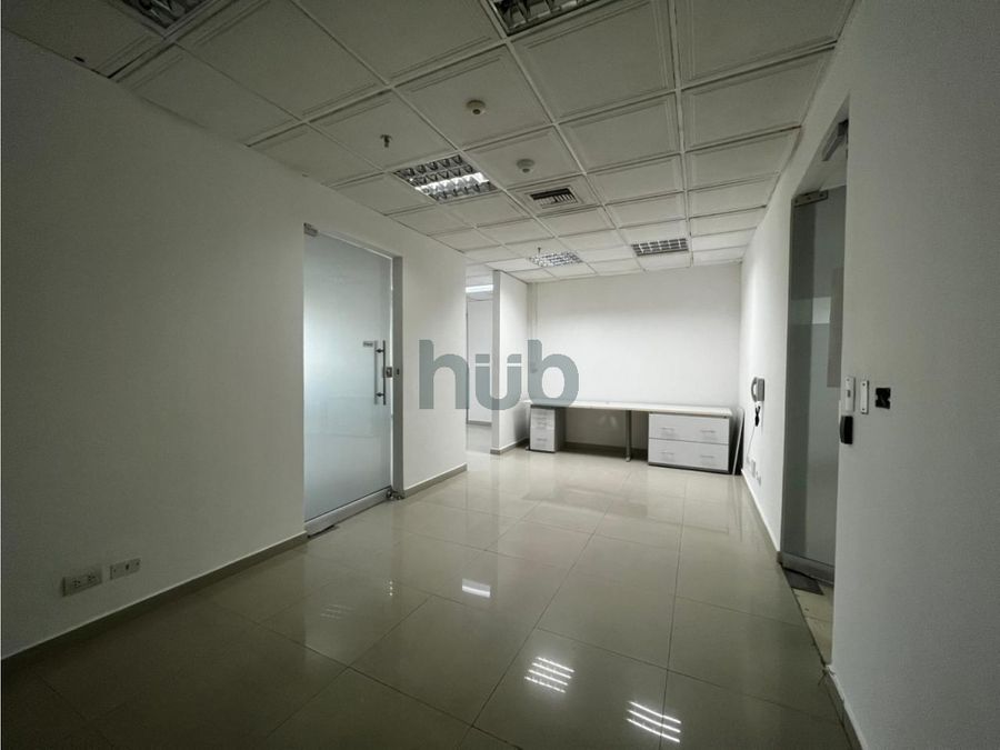 Oficina en Arriendo Villa Country