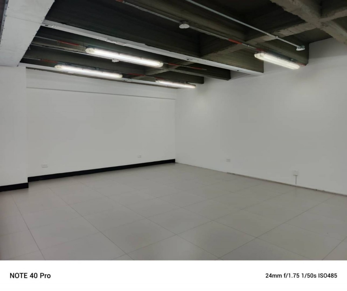 Oficina En Arriendo - Jorge Eliecer Gaitan, Bogota
