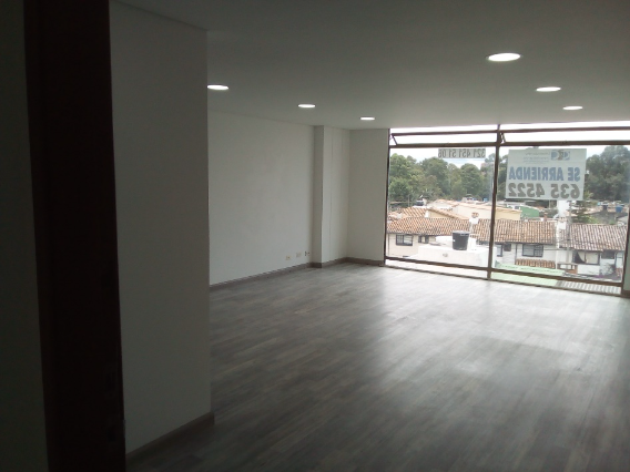 Oficina En Arriendo - Pontevedra, Bogota