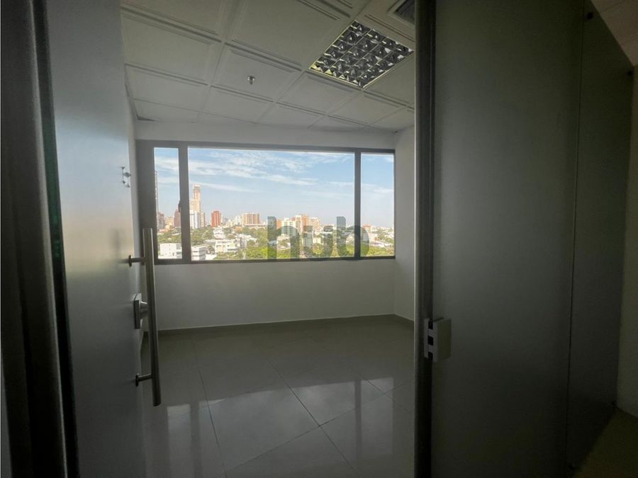 Oficina en Arriendo Villa Country