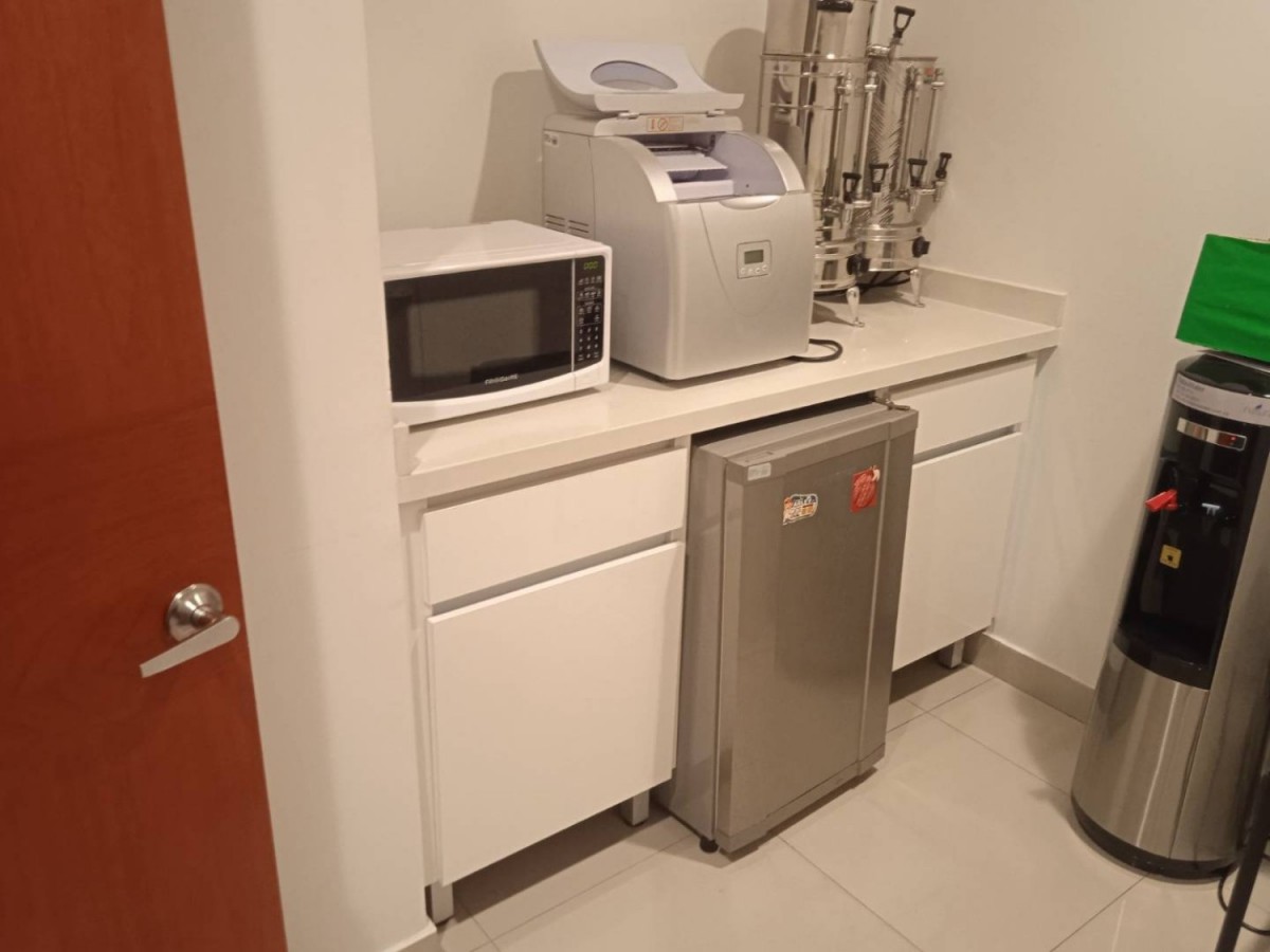 Oficina En Venta - Emaus, Bogota