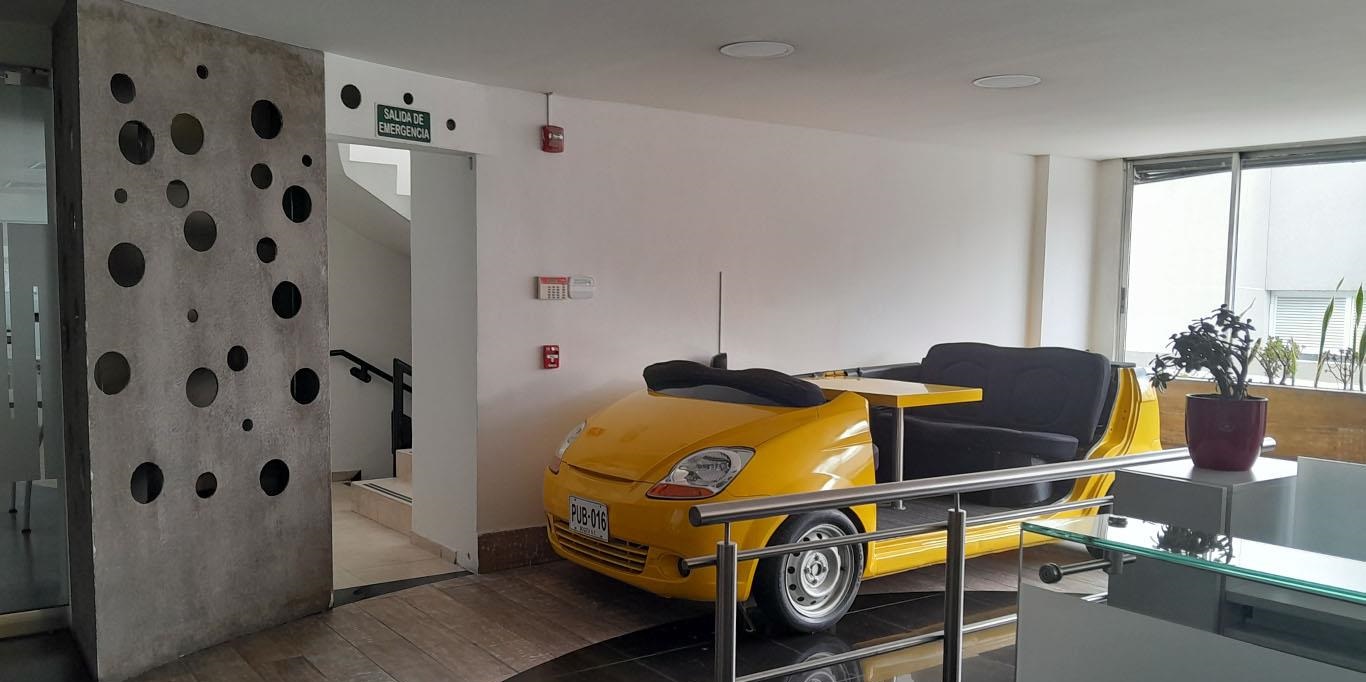 Oficinas en renta - Centro Comercial Metrópolis Bogotá