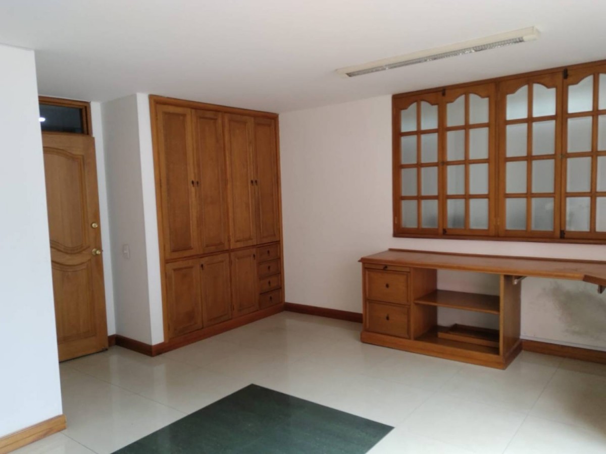 Oficina En Arriendo - San Patricio, Bogota