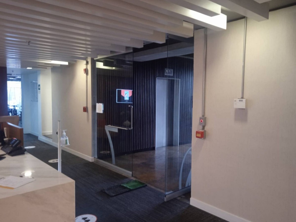 Oficina En Venta - La Cabrera Chico Lago, Bogota