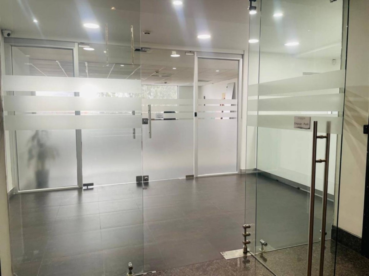 Oficina En Venta - Bosque De Pinos, Bogota
