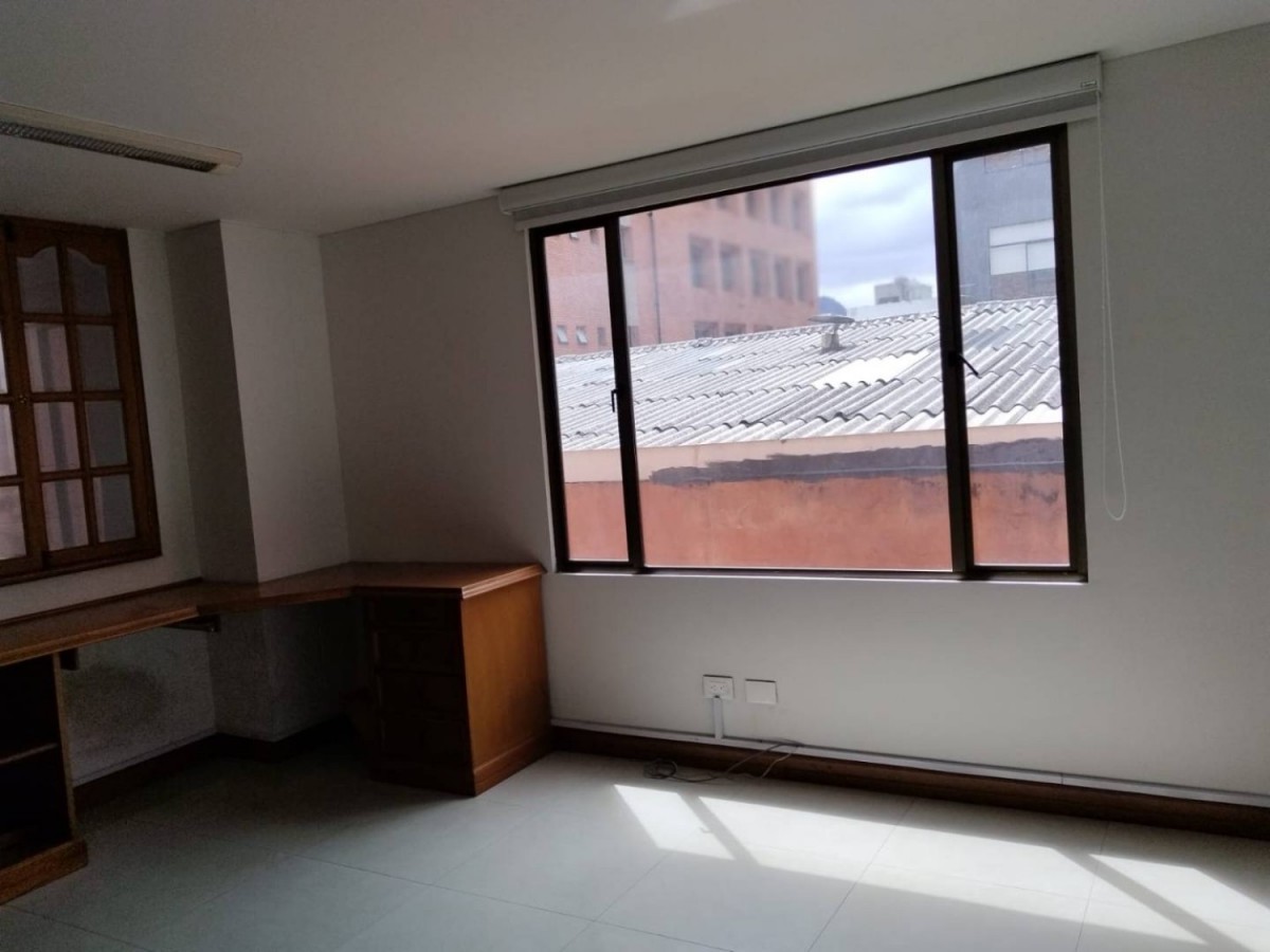Oficina En Arriendo - San Patricio, Bogota