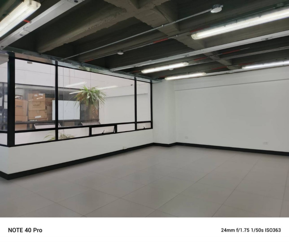 Oficina En Arriendo - Jorge Eliecer Gaitan, Bogota