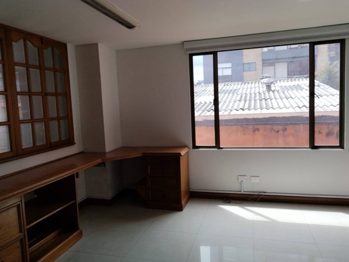 Oficina En Arriendo - San Patricio, Bogota